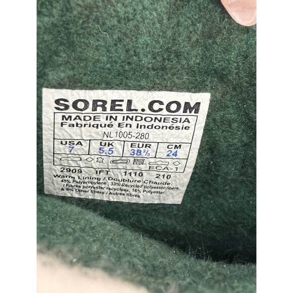 SOREL Women's Caribou Waterproof Insulated Winter Boots - Picture 8 of 11